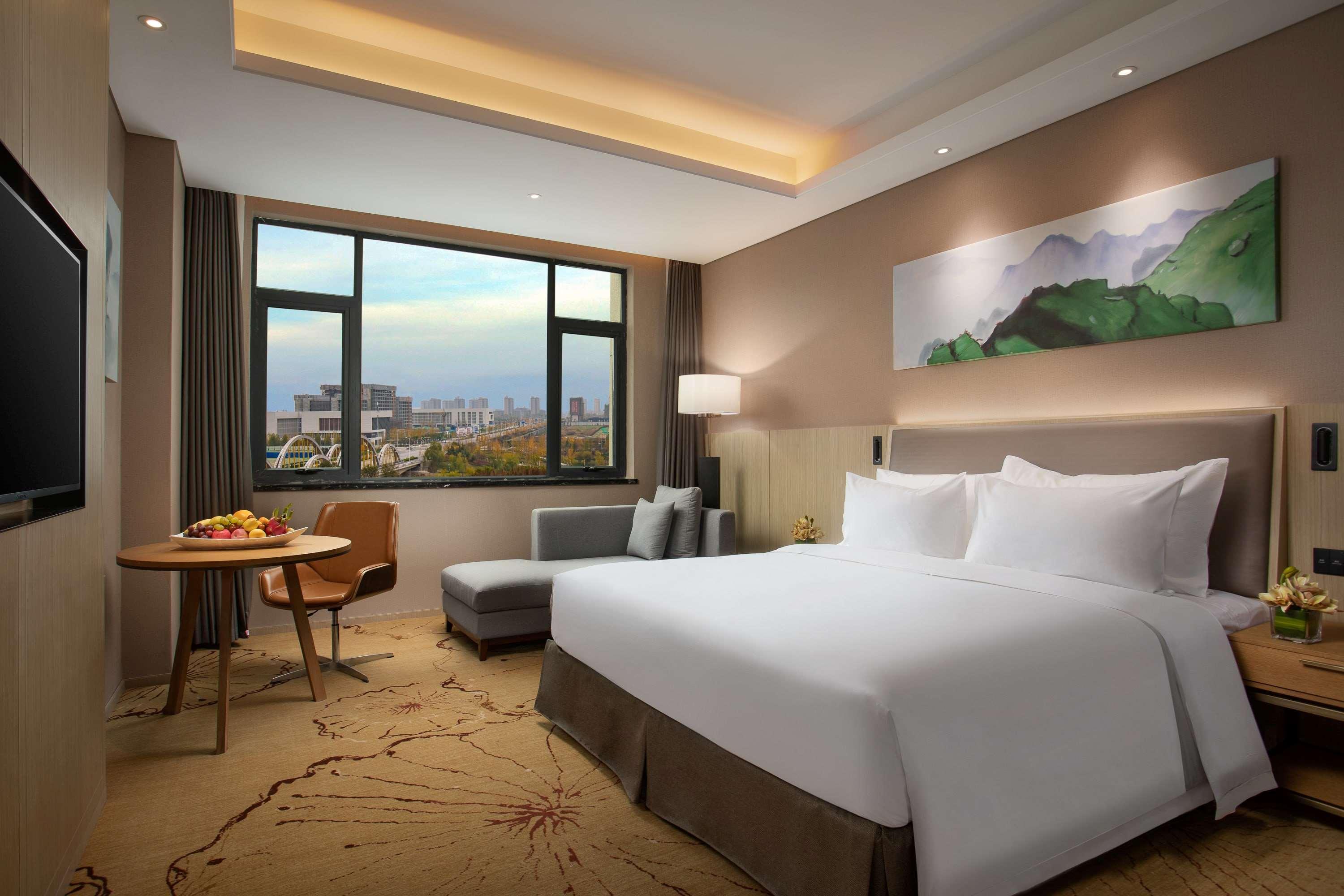 Готель Ramada Wyndham Zhengzhou Xinzheng Xinzheng  Екстер'єр фото