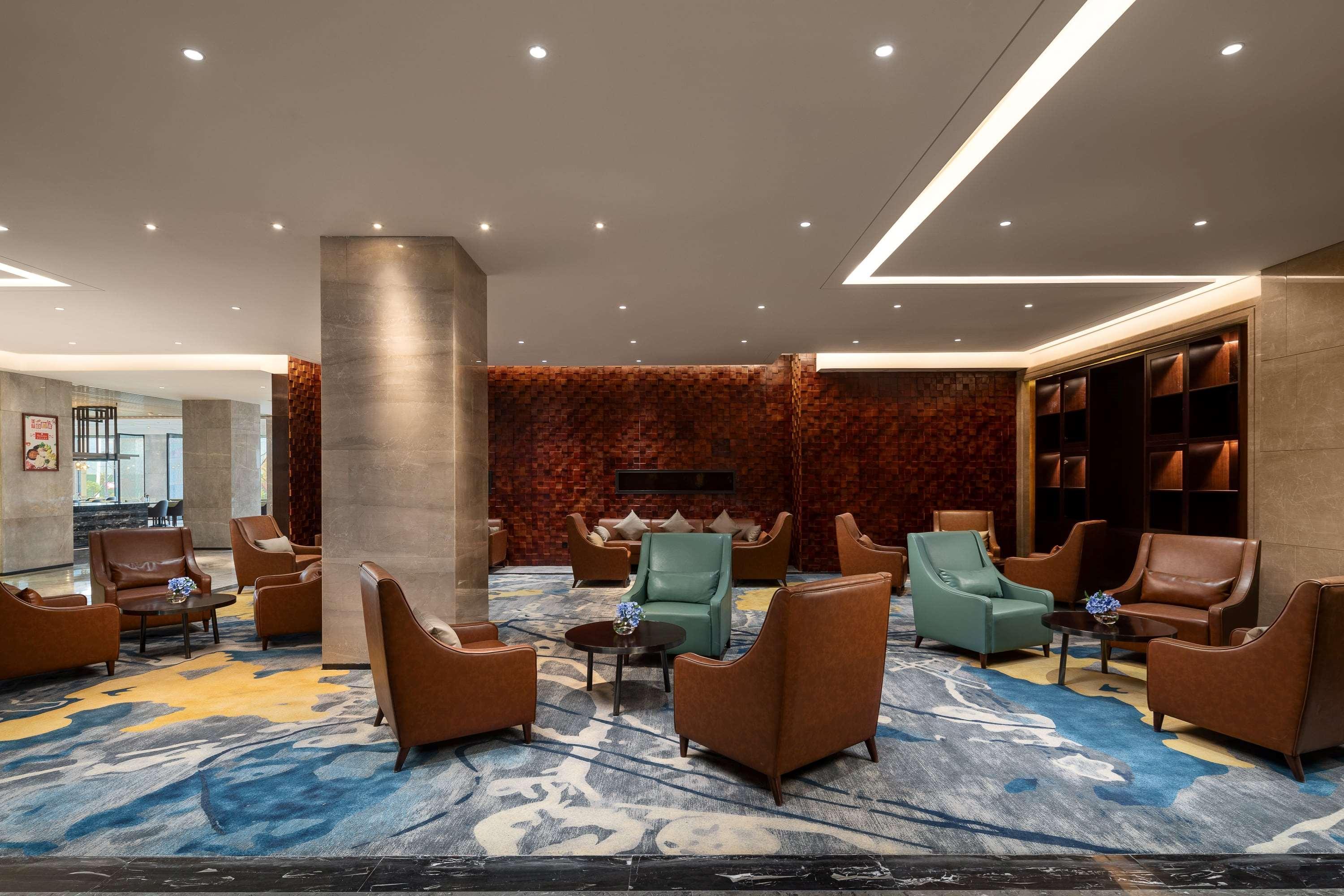 Готель Ramada Wyndham Zhengzhou Xinzheng Xinzheng  Екстер'єр фото